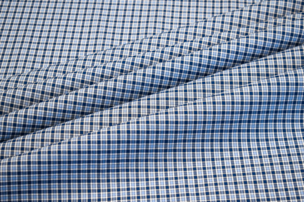 Baumwoll Hemd Stoff mit Karo Muster